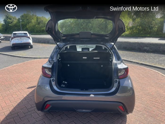 Toyota Yaris 2021