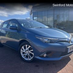 Toyota Auris 2016