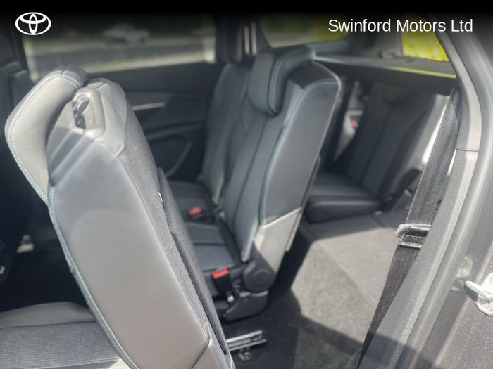 Peugeot 5008 2021