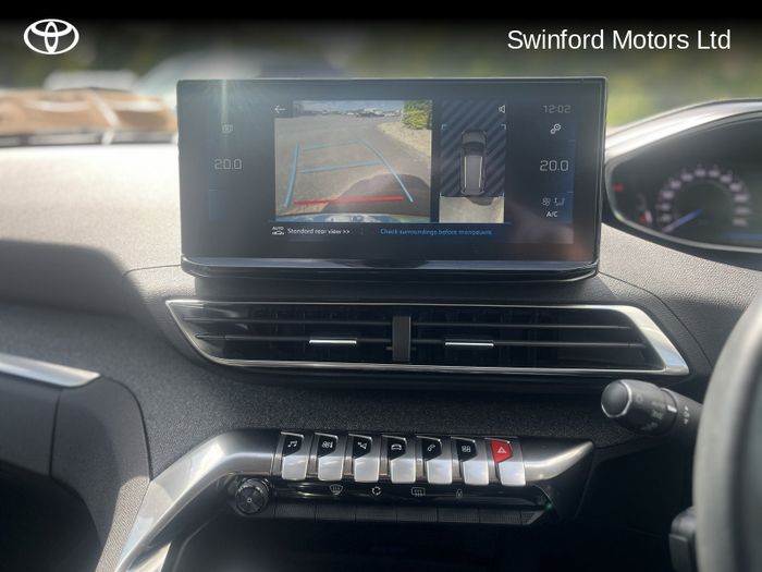 Peugeot 5008 2021