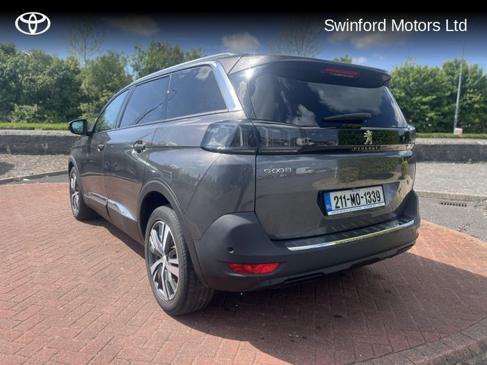 Peugeot 5008 2021