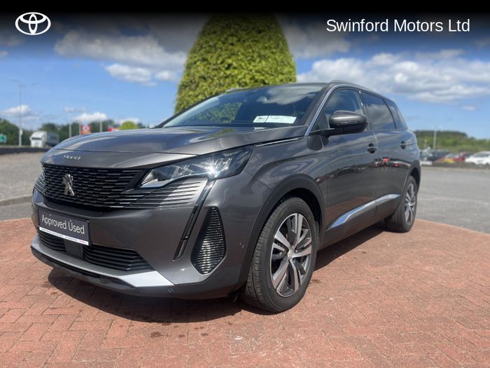 Peugeot 5008 2021