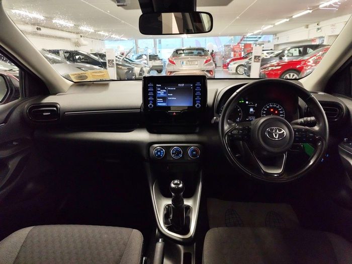 Toyota Yaris 2021
