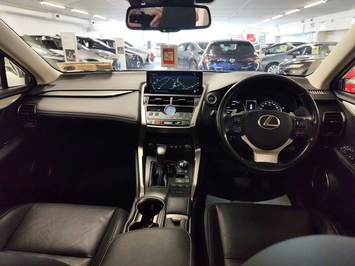 Lexus NX 300h 2020
