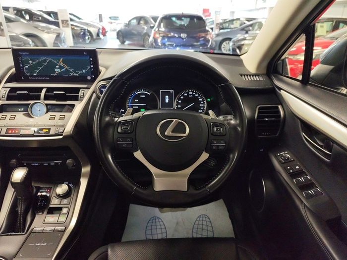 Lexus NX 300h 2020