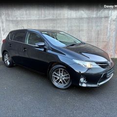 Toyota Auris 2015