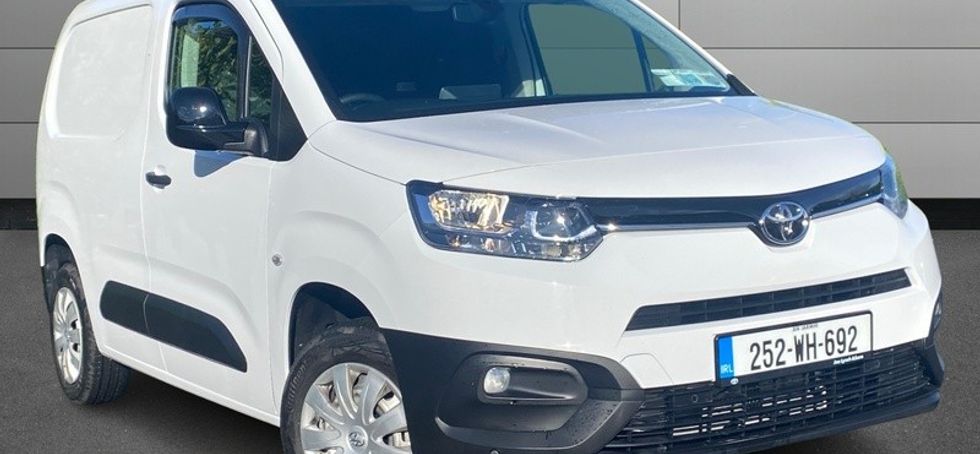 Toyota Proace 2025