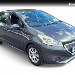Peugeot 208 2015