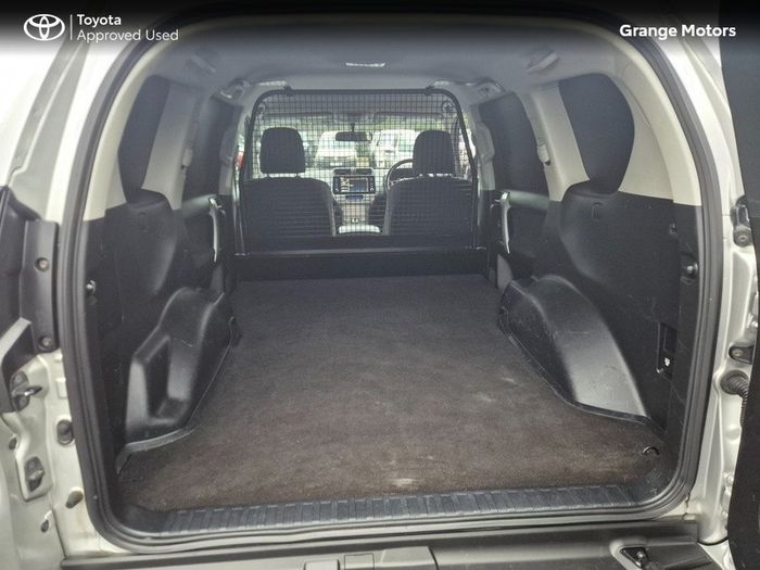 Toyota Landcruiser 2021