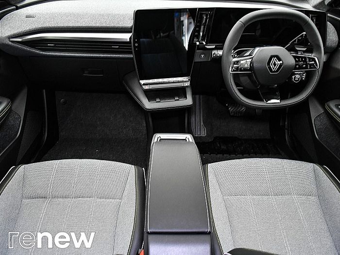 Renault Scenic E-Tech 2025
