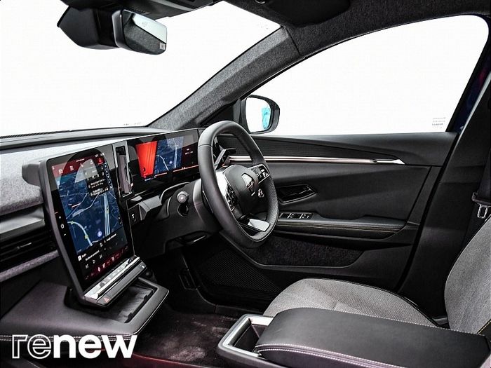 Renault Scenic E-Tech 2025