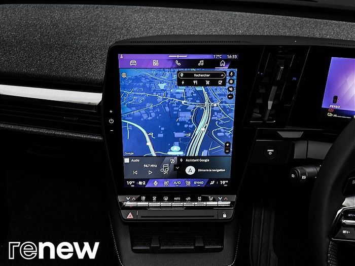 Renault Scenic E-Tech 2025