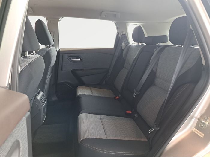 Nissan X-Trail 2025
