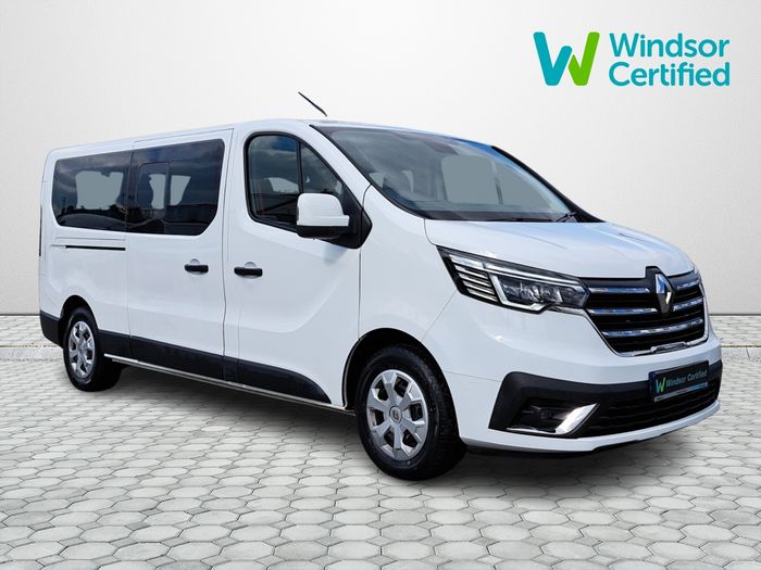Renault Trafic Passenger 2024