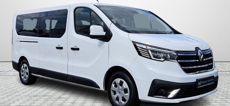 Renault Trafic Passenger 2024
