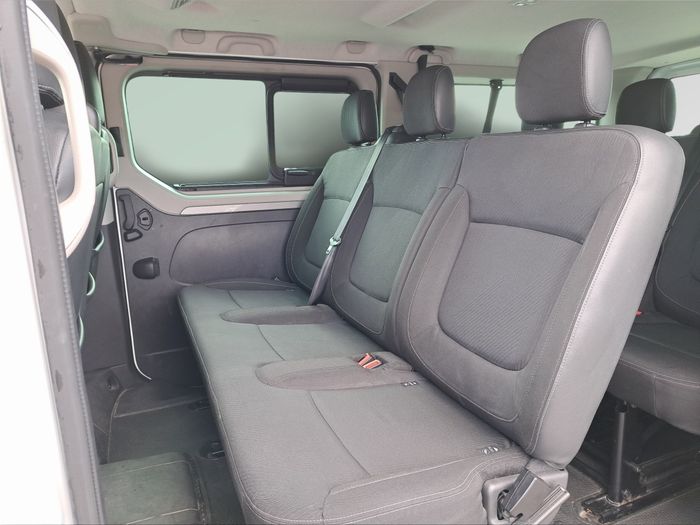 Renault Trafic Passenger 2024