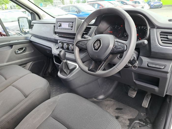 Renault Trafic Passenger 2024
