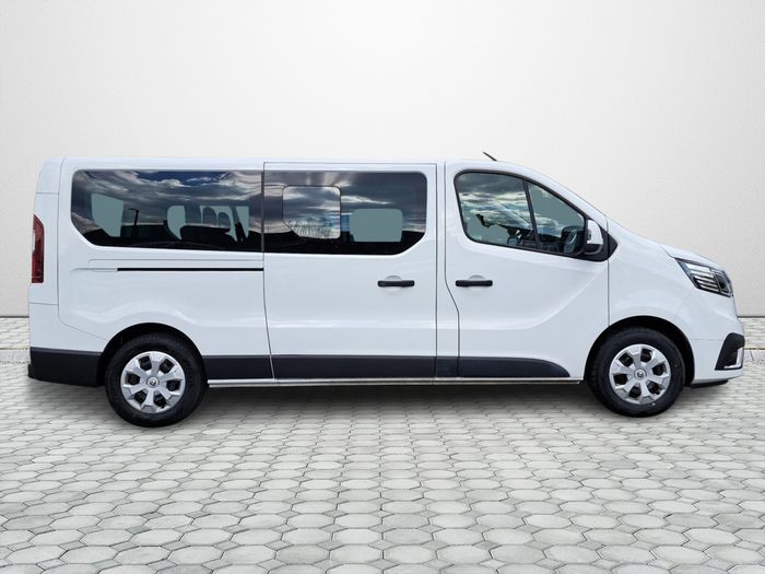 Renault Trafic Passenger 2024