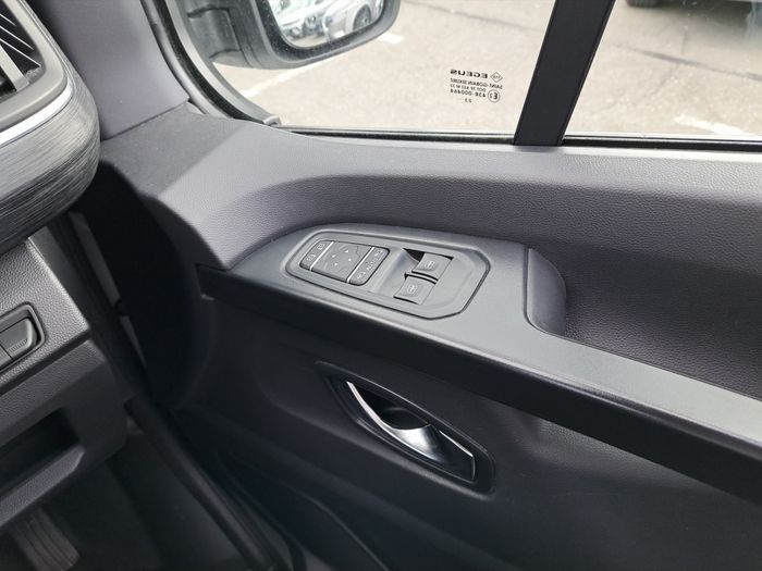 Renault Trafic Passenger 2024