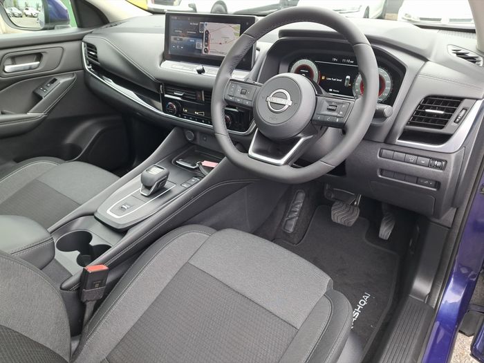 Nissan QASHQAI 2024