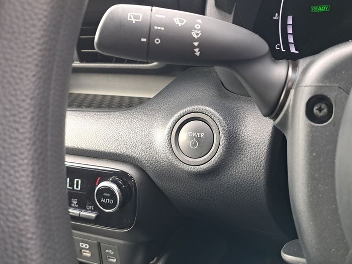 Toyota Yaris 2024