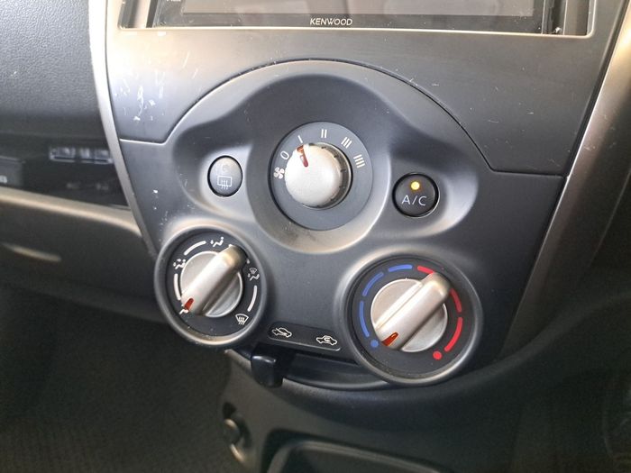 Nissan March 2021