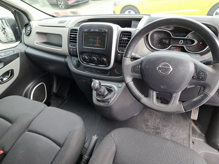 Nissan NV300 2020