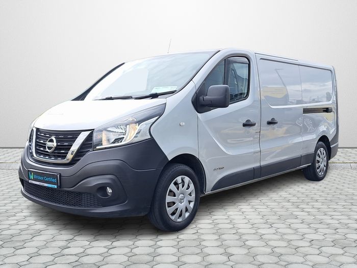 Nissan NV300 2020