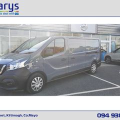 Nissan NV300 2021
