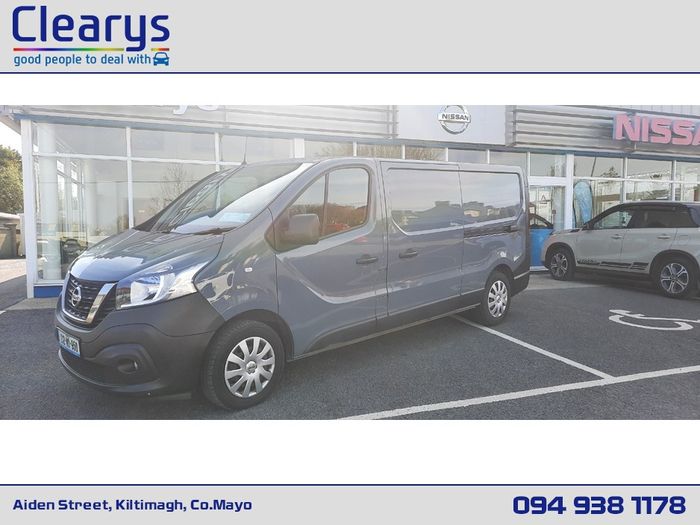 Nissan NV300 2021