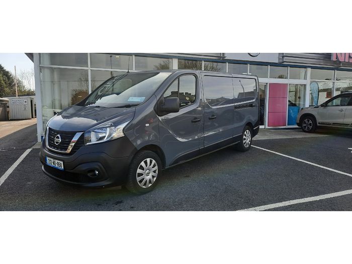 Nissan NV300 2021
