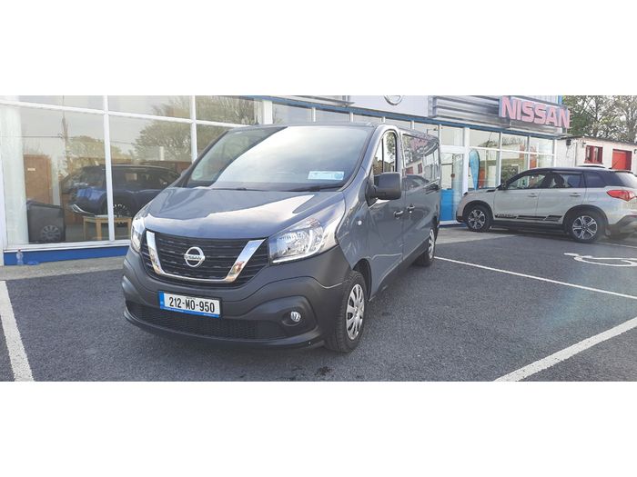 Nissan NV300 2021