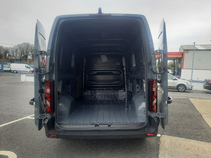Nissan Interstar 2026