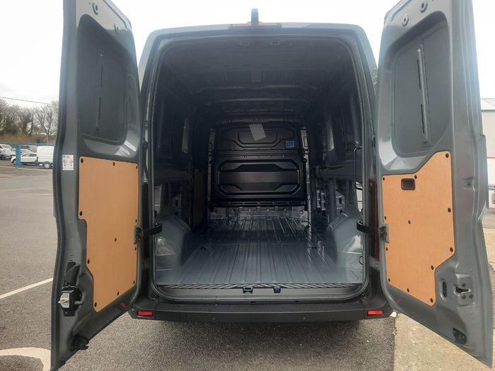 Nissan Interstar 2026