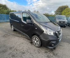 Nissan NV300 2021