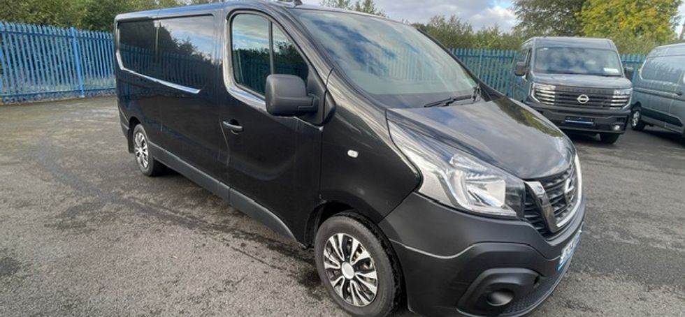 Nissan NV300 2021