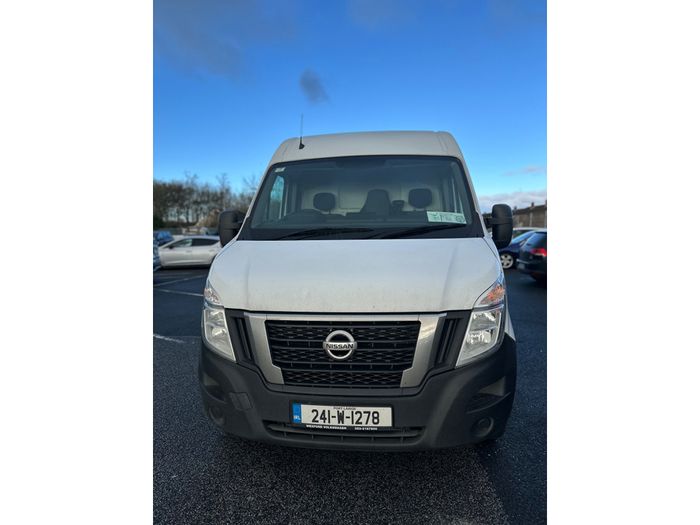 Nissan Interstar 2024