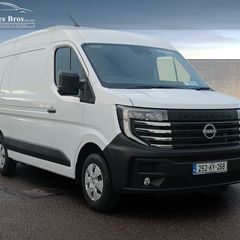 Nissan Interstar 2025