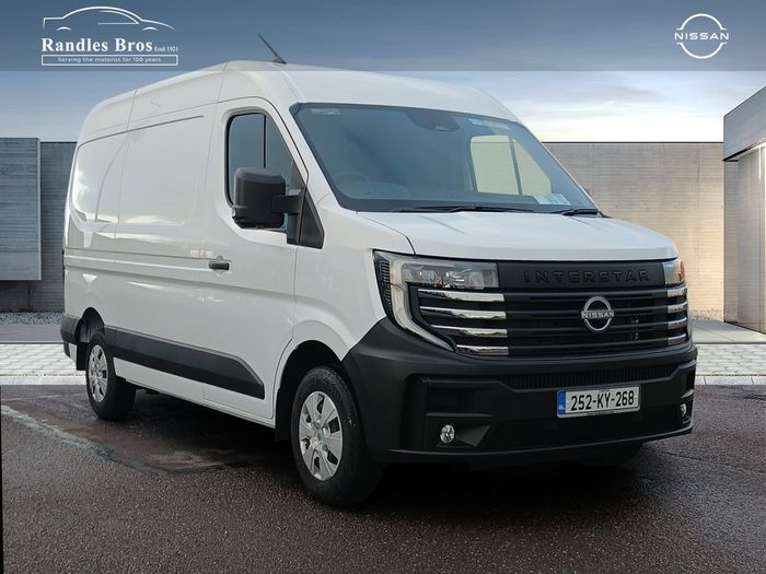 Nissan Interstar 2025