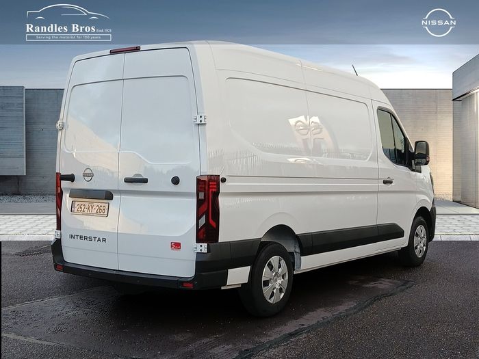 Nissan Interstar 2025