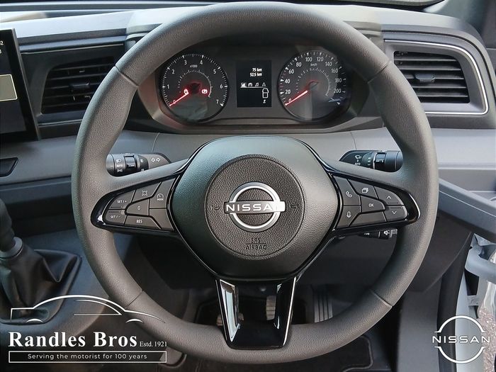 Nissan Interstar 2025