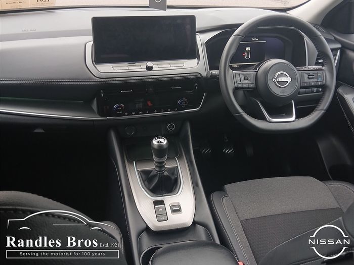 Nissan QASHQAI 2025