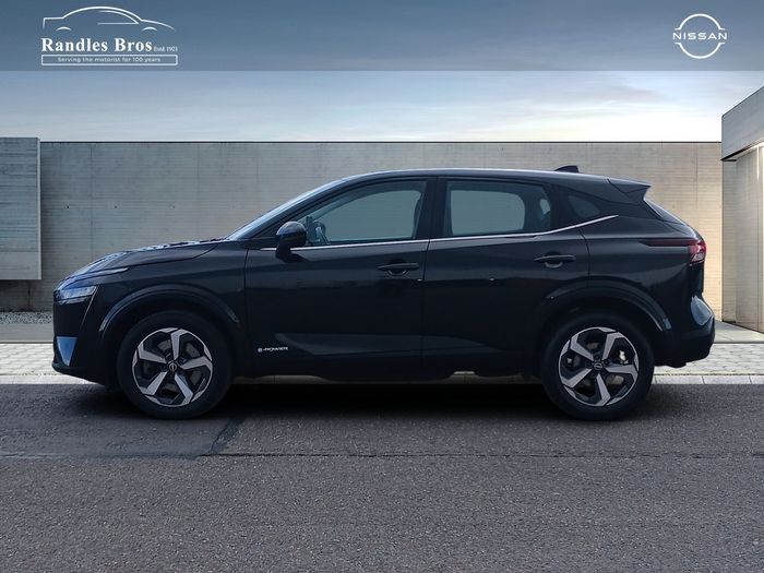 Nissan QASHQAI 2024