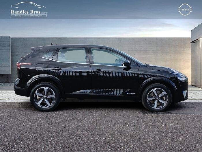 Nissan QASHQAI 2024