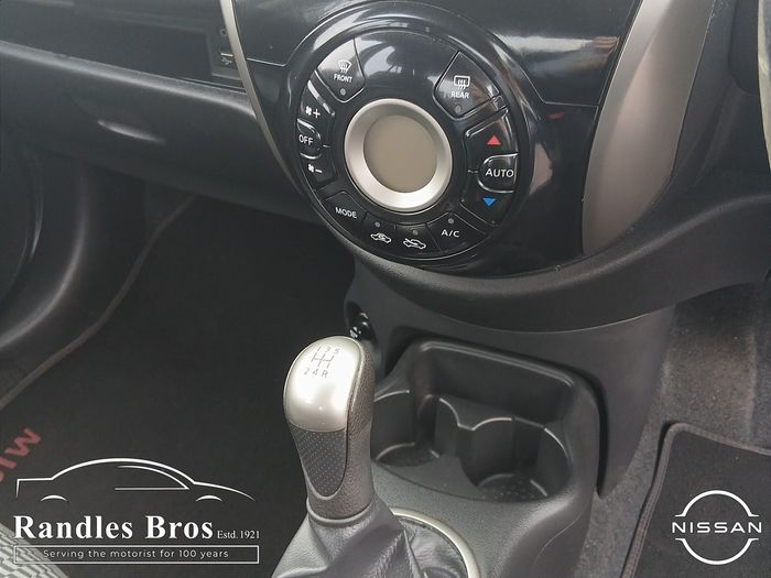 Nissan Micra 2015