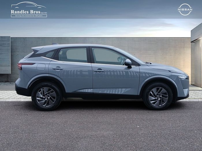 Nissan QASHQAI 2024