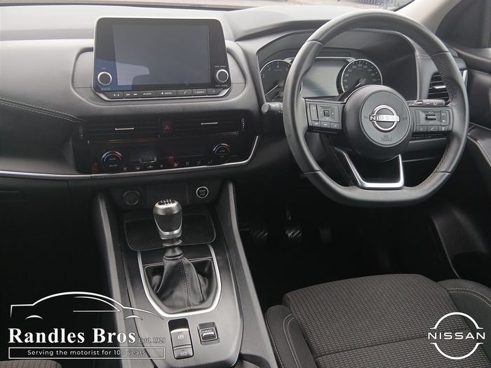 Nissan QASHQAI 2024