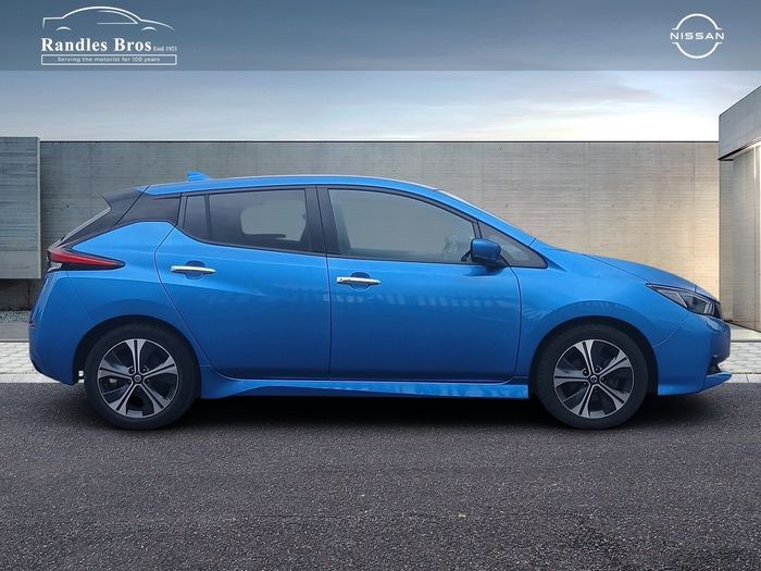 Nissan Leaf 2021