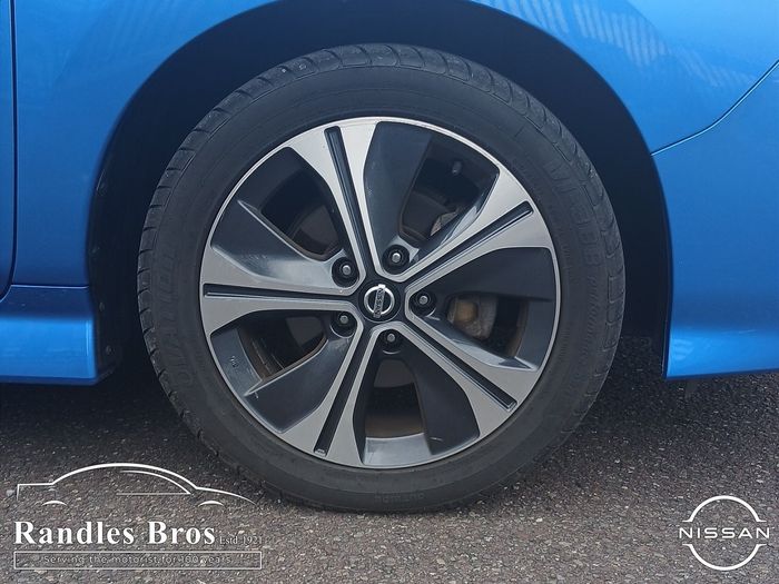 Nissan Leaf 2021