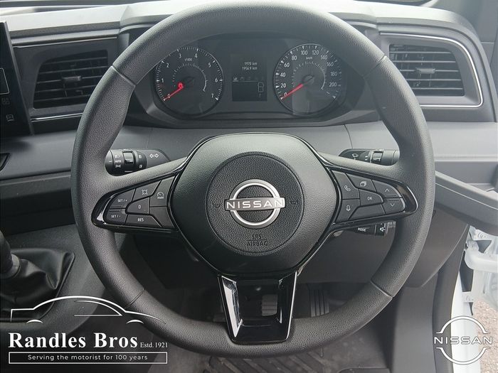Nissan Interstar 2026